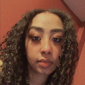 Meet your Posher, Ayyah